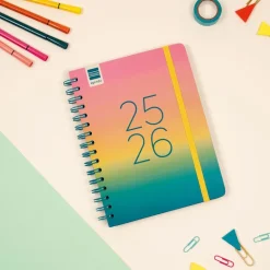 Agenda espiral cuarto Cosmo Iris 2025-2026 semana vista horizontal