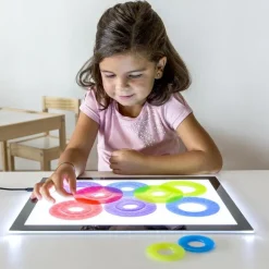 Anillos translúcidas colores y tamaños surtidos 16pzas para mesa de luz